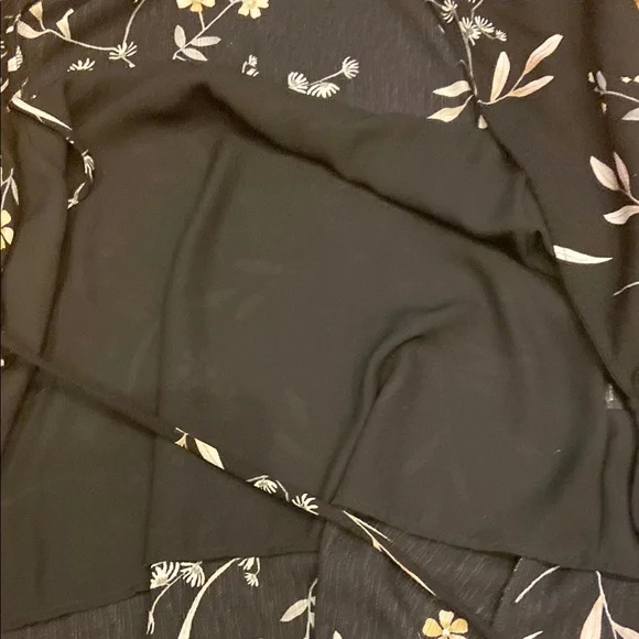 Floral Black Wrap Dress - Picture 4 of 7